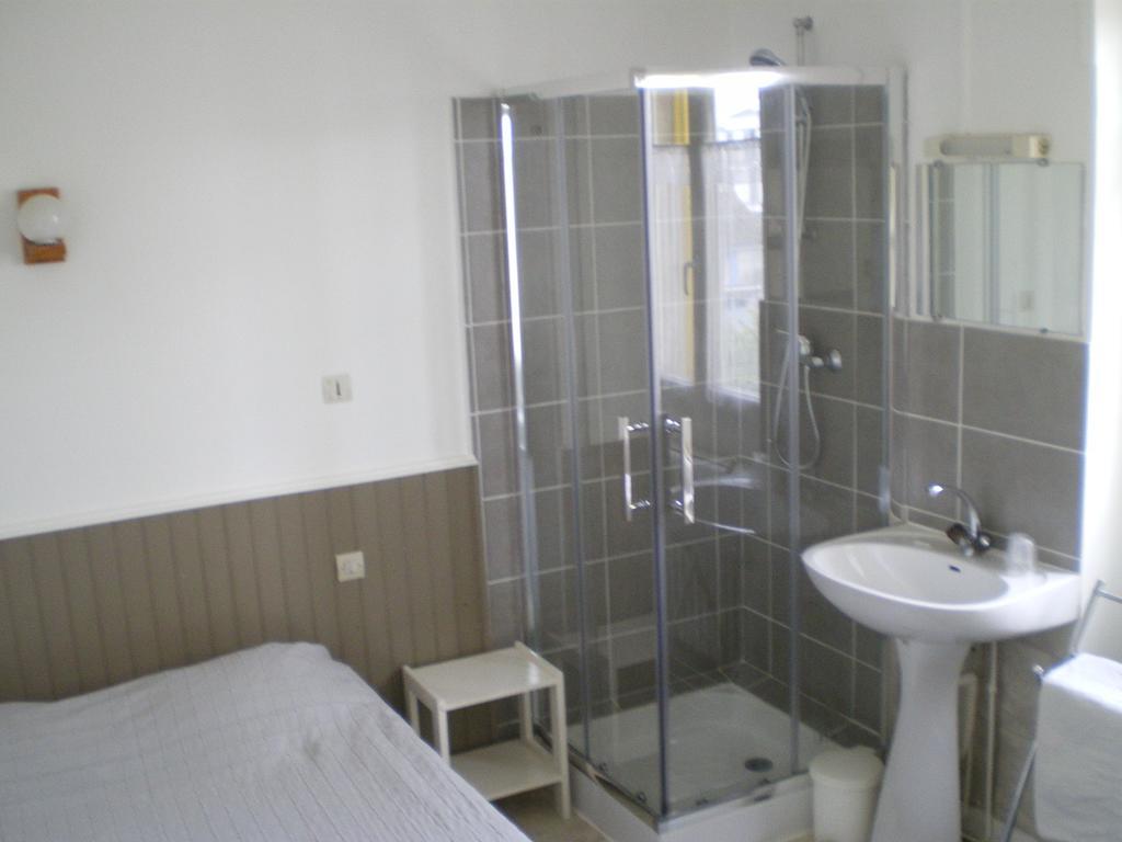 Hotel La Jetee Sud Ла Рошел Екстериор снимка